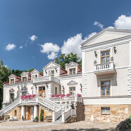 Palac Tarnowskich Hotel & Restauracja & Spa Ostrowiec Świętokrzyski Exteriör bild