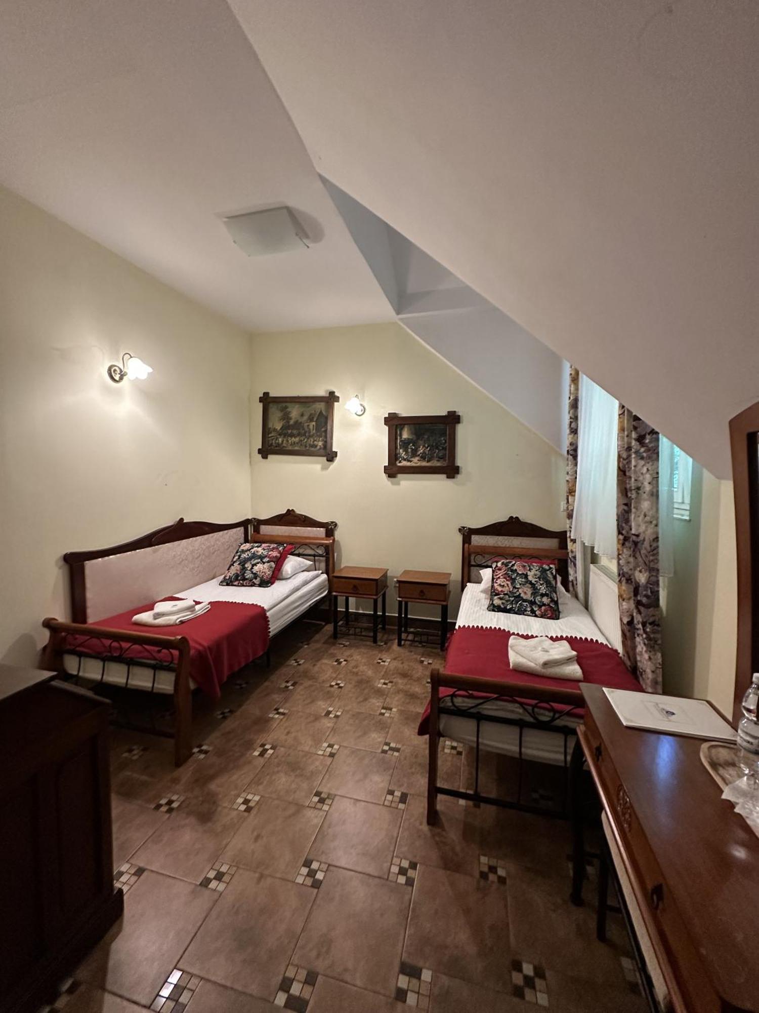 Palac Tarnowskich Hotel & Restauracja & Spa Ostrowiec Świętokrzyski Exteriör bild