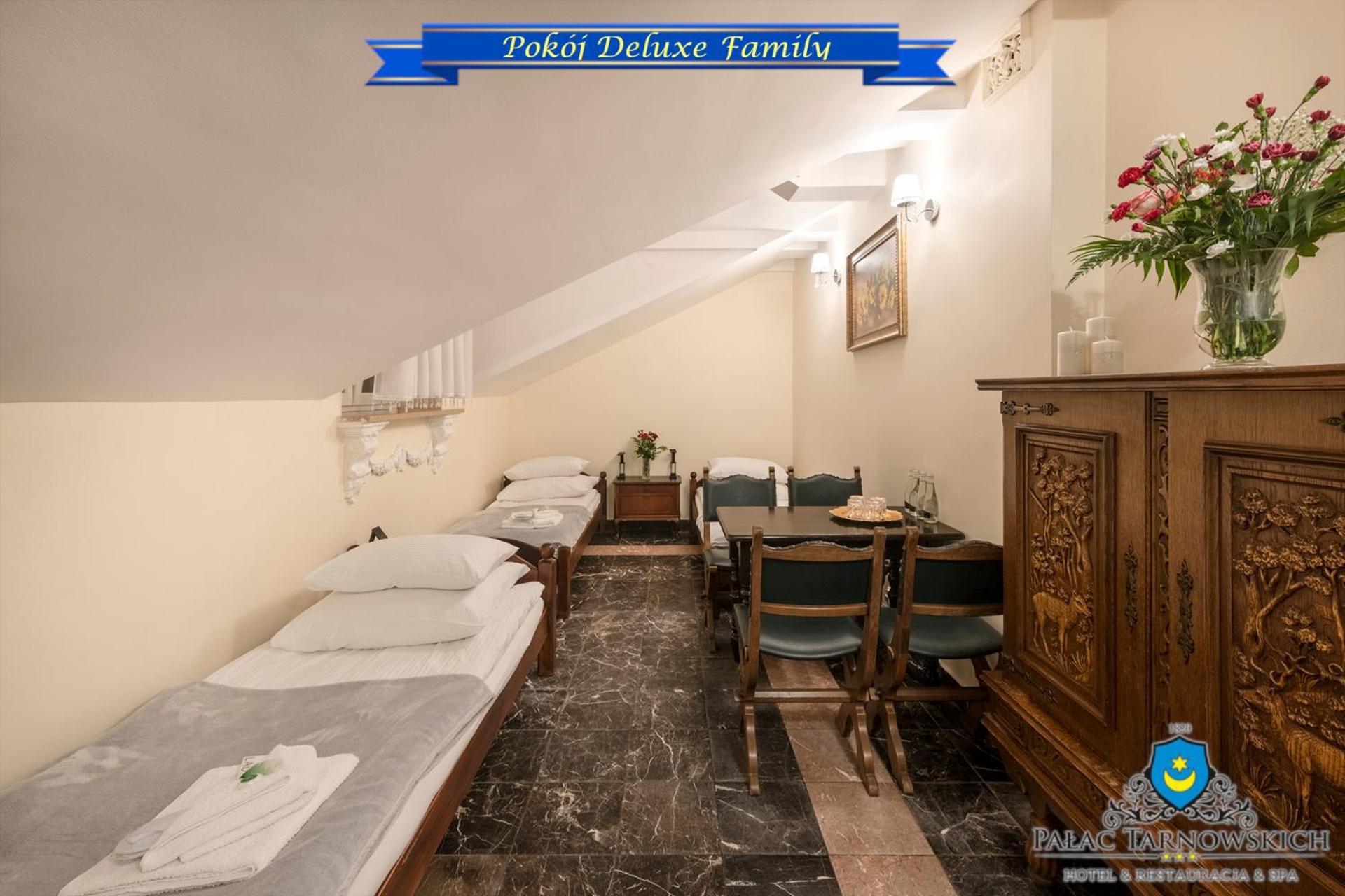 Palac Tarnowskich Hotel & Restauracja & Spa Ostrowiec Świętokrzyski Exteriör bild